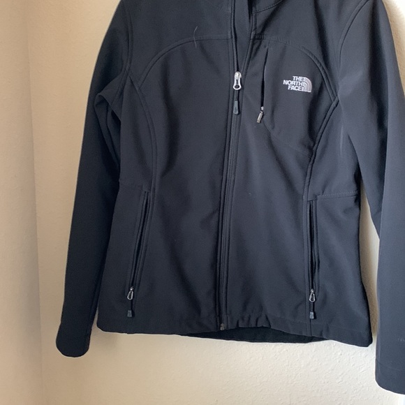North Face black light weight jacket 🍁 - Picture 3 of 10